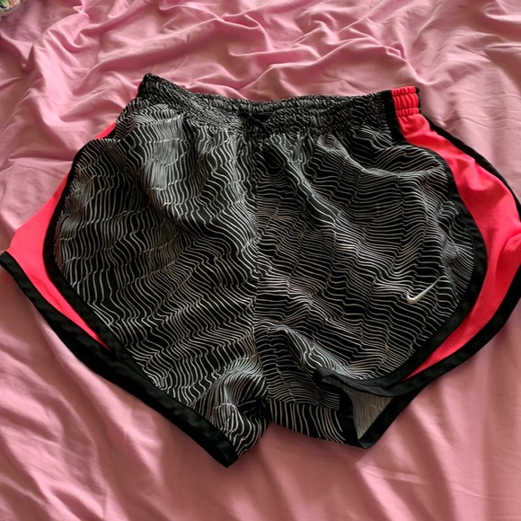 Nike athletic running shorts - Picture 1 of 2